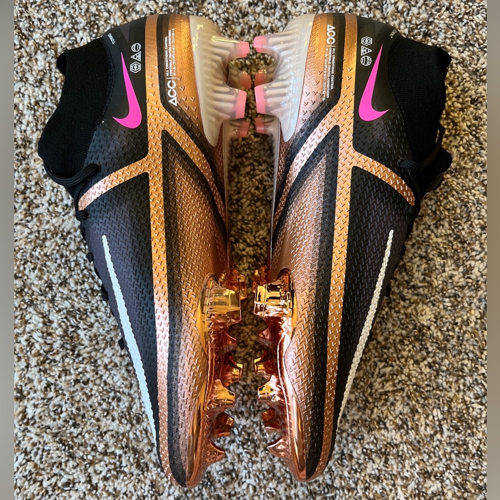 Nike phantom gt2 elite dynamic fit size 11